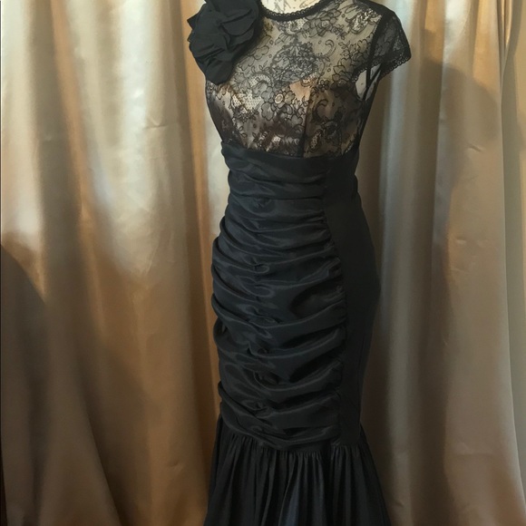 Jessica Mcclintock Prom dress - Picture 2 of 6